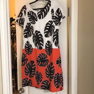 Leaf print dress
